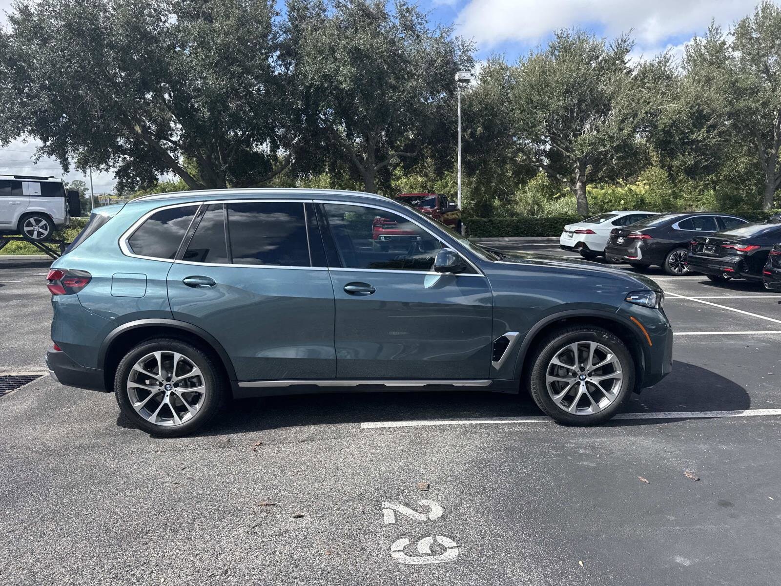 2025 Bmw X5 xDrive40i photo 2