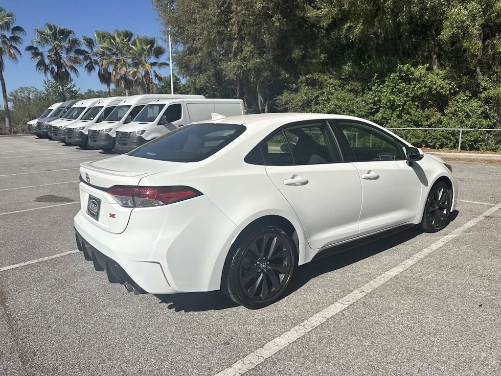 Used 2024 Toyota Corolla SE SE CVT
