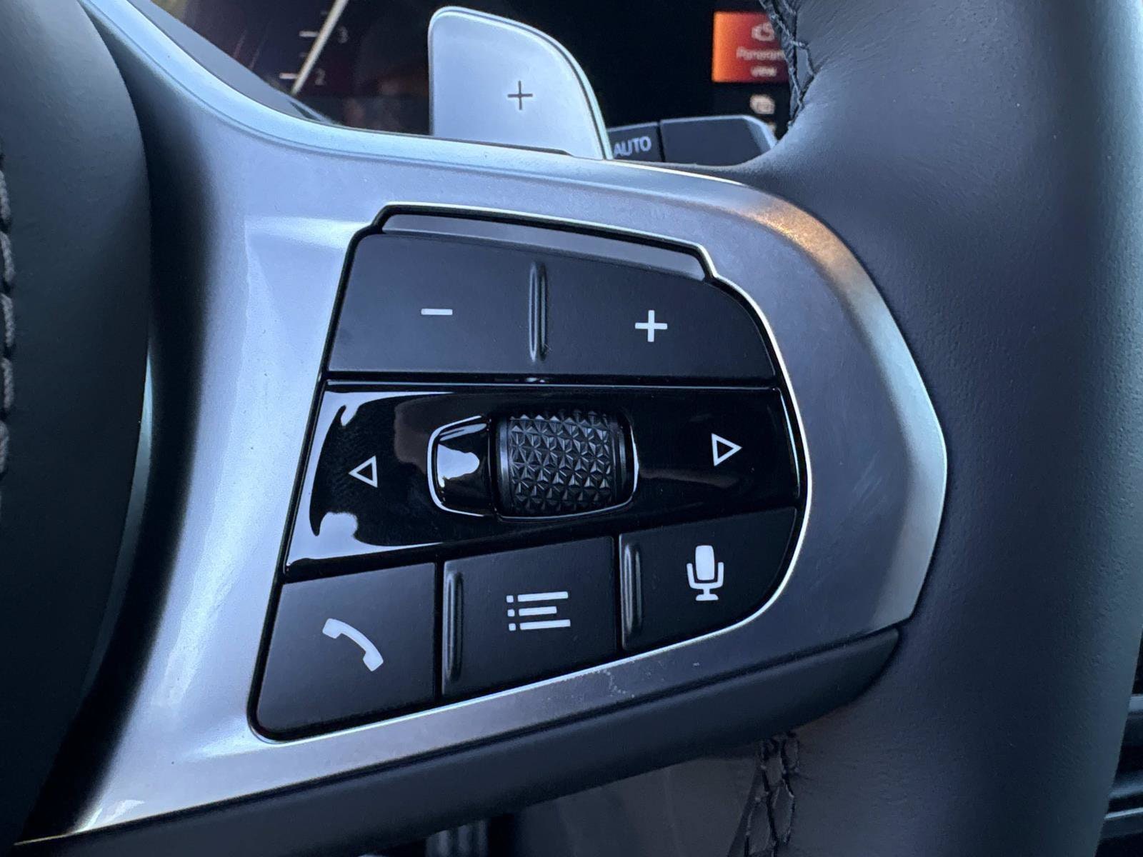 2026 BMW X5 50e - Photo 31