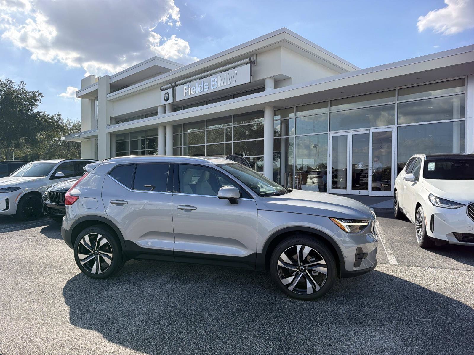 2023 Volvo XC40