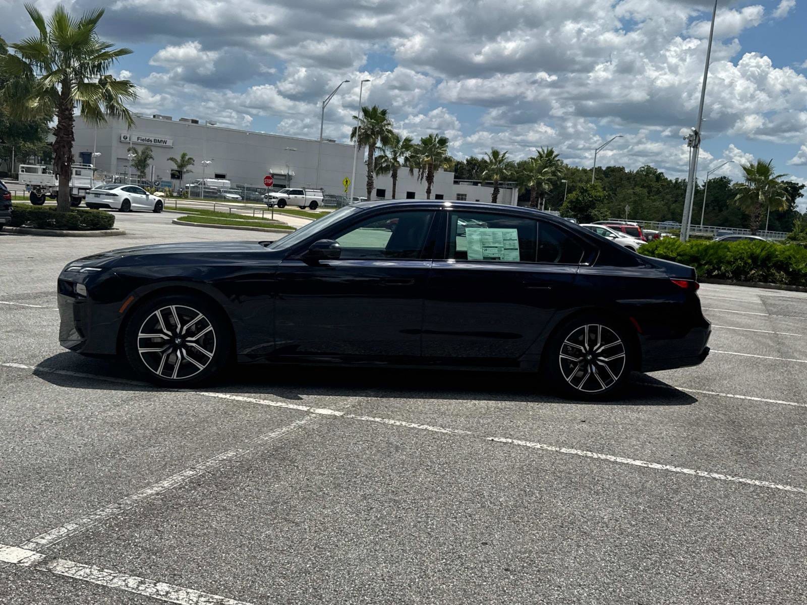 2025 BMW 7 Series 760i - Photo 7