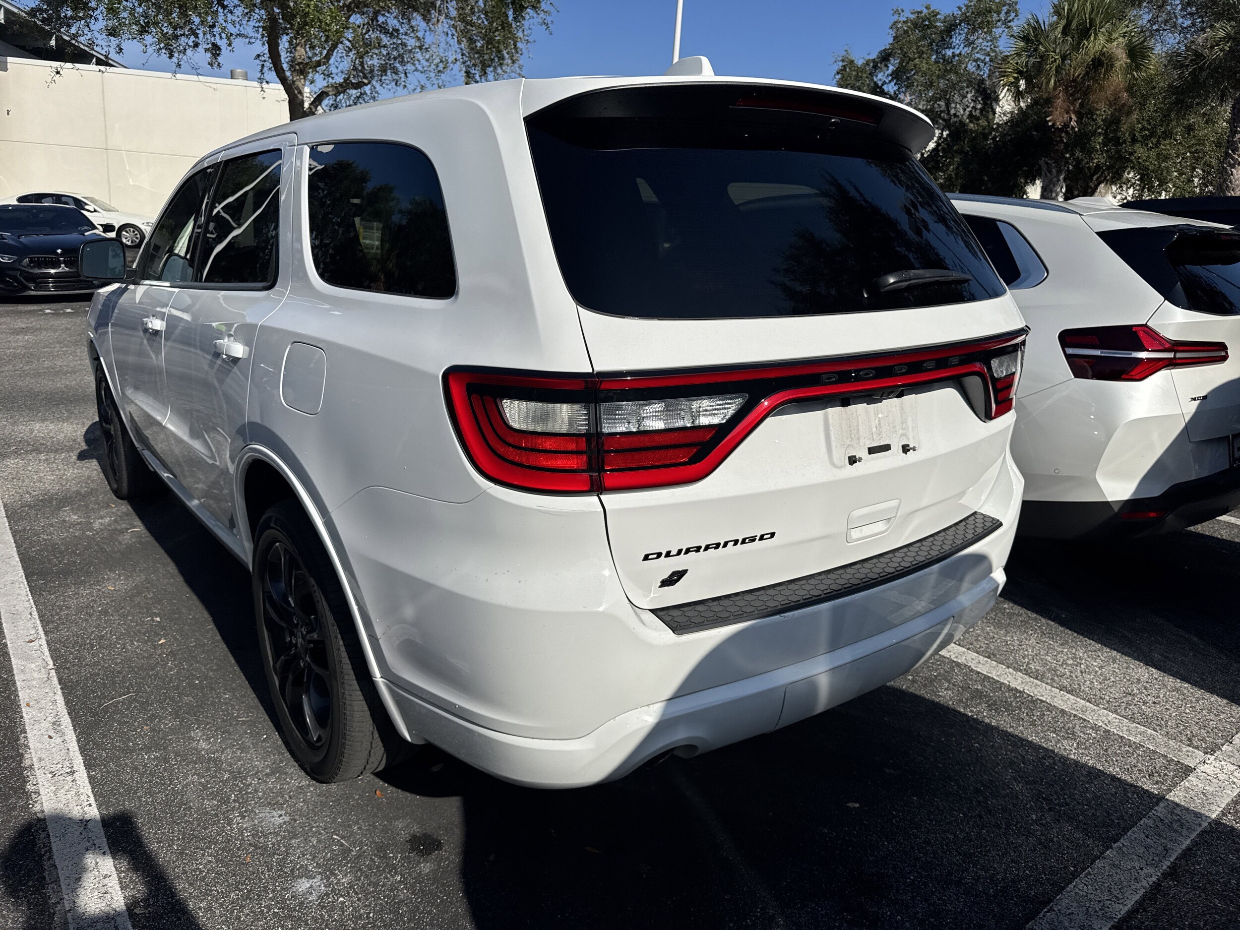 2022 Dodge Durango SXT photo 2