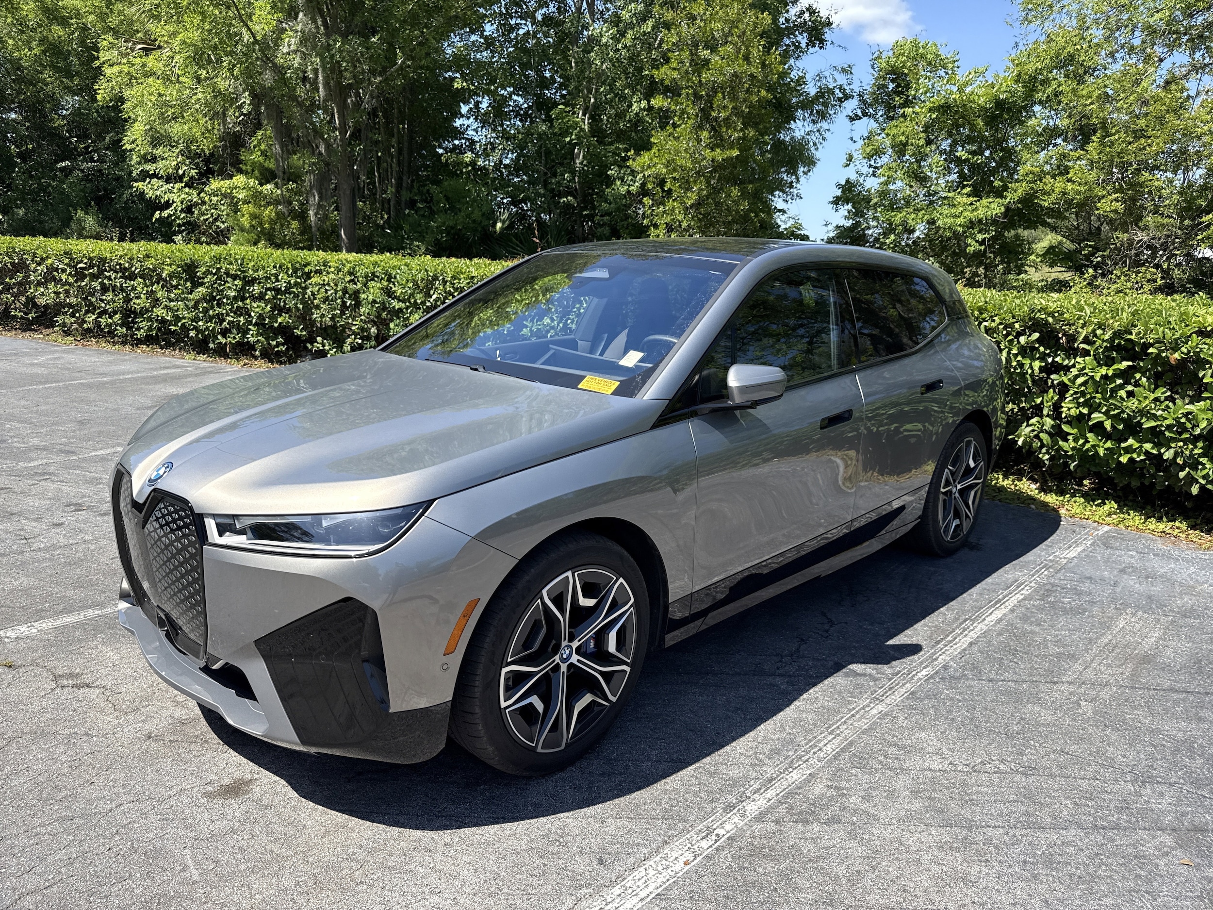 2024 BMW iX M60's photo