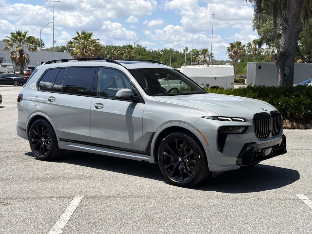 New 2026 BMW X7 xDrive40i SUV
