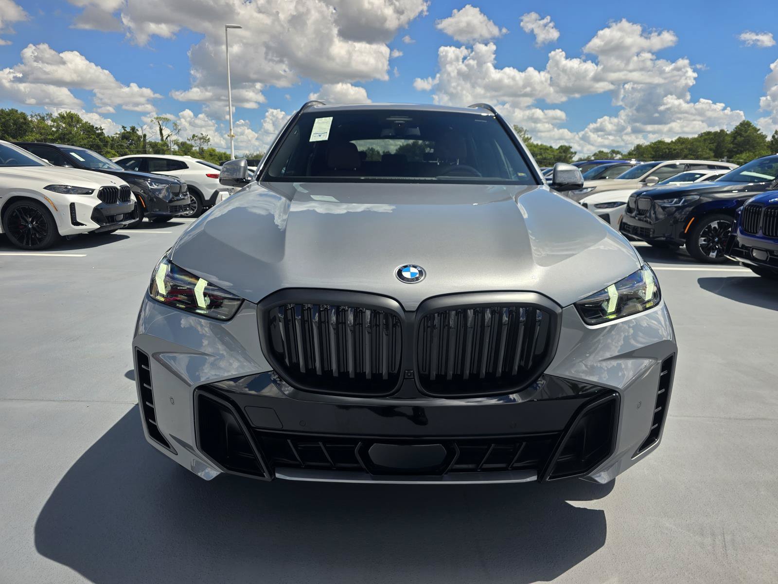 New 2026 BMW X5 sDrive40i SUV