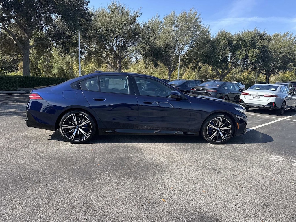 New 2026 BMW 530i Sedan