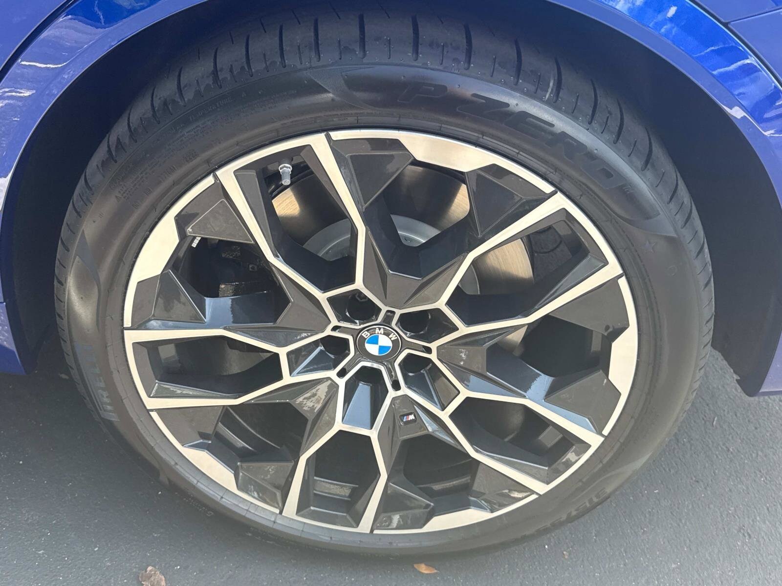 2026 BMW X7 M60i - Photo 11