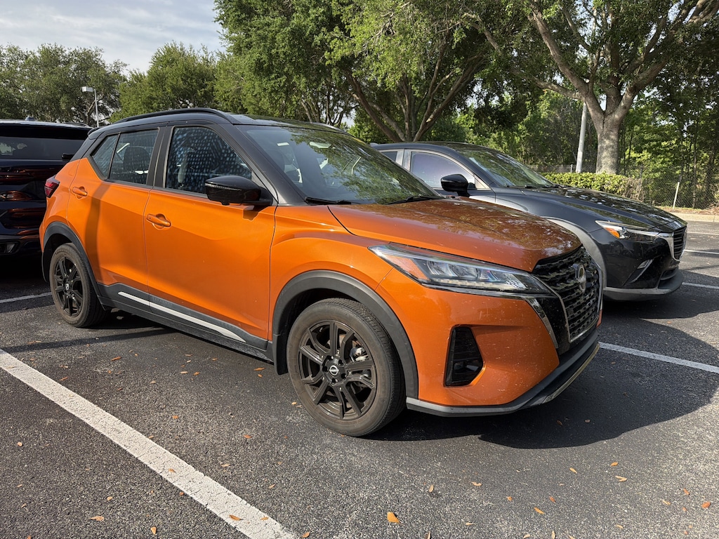 Used 2023 Nissan Kicks SR SR FWD