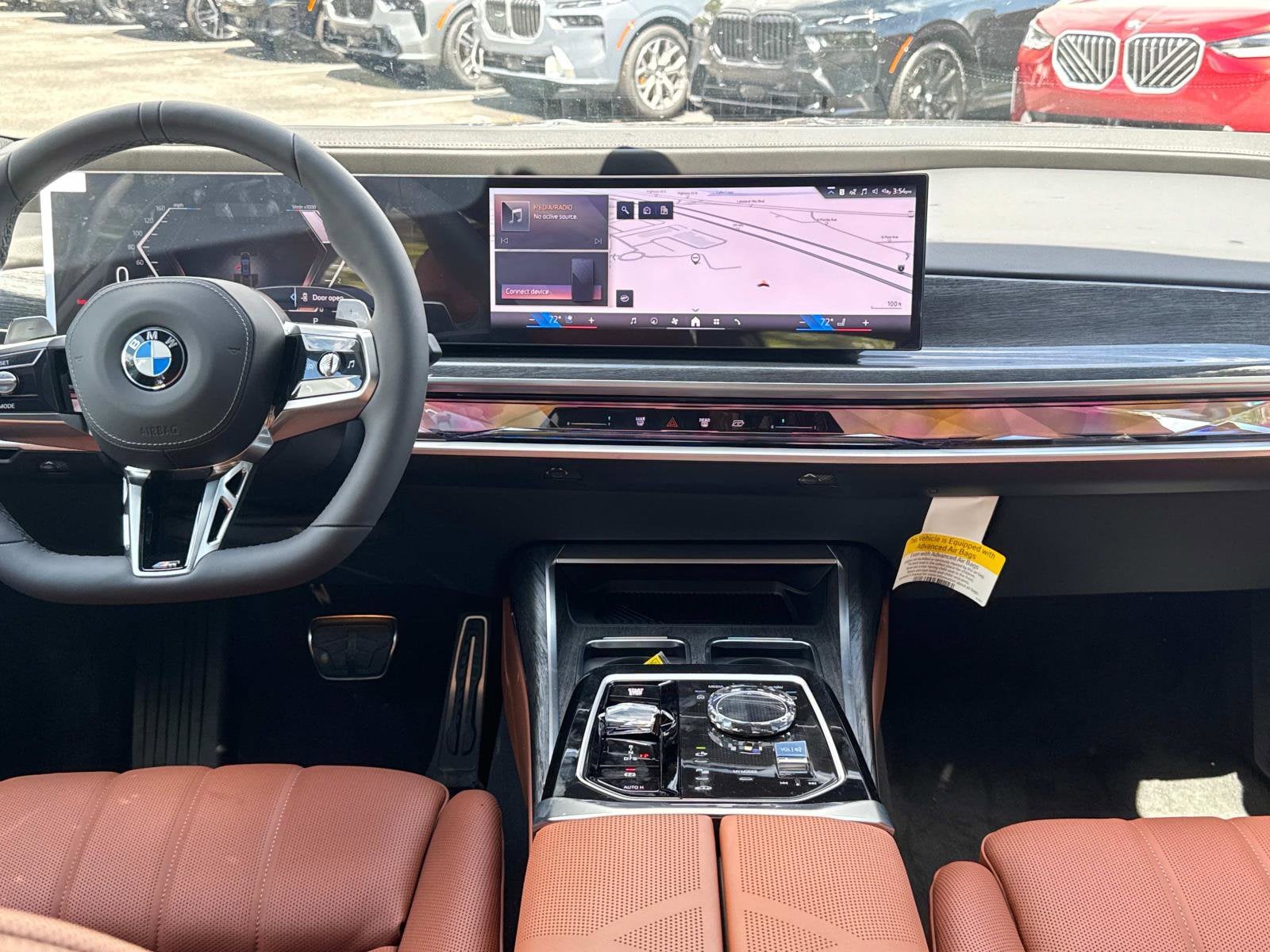 2025 BMW 7 Series 760i - Photo 16