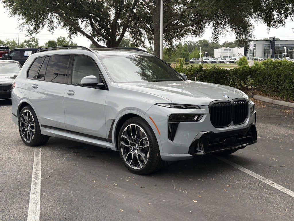New 2027 BMW X7 xDrive40i SUV
