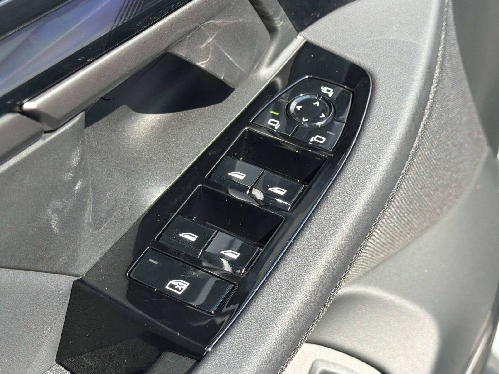 2027 BMW 5 Series 530i - Photo 17