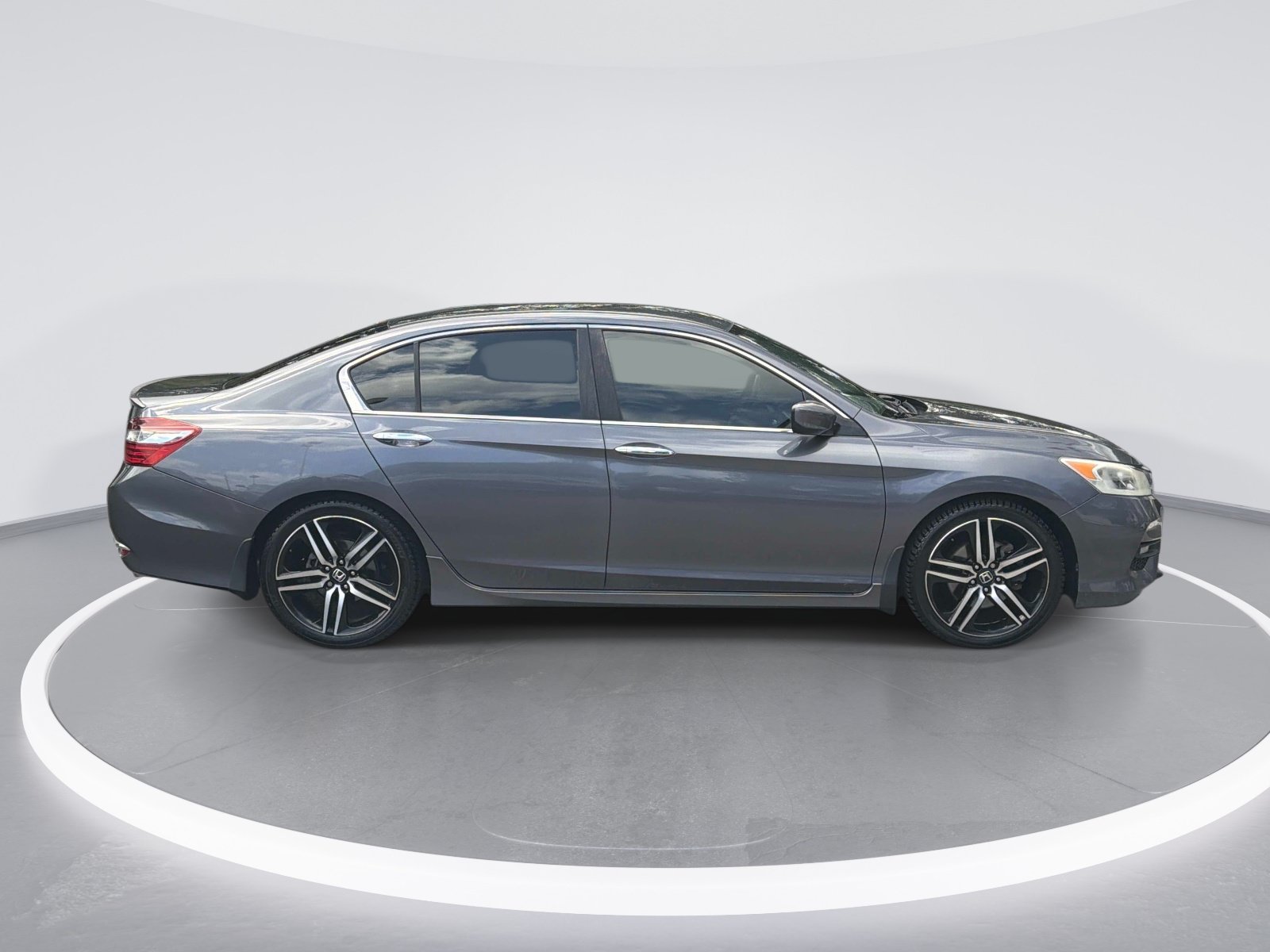 Used 2017 Honda Accord Sport with VIN 1HGCR2F56HA099688 for sale in Lakeland, FL