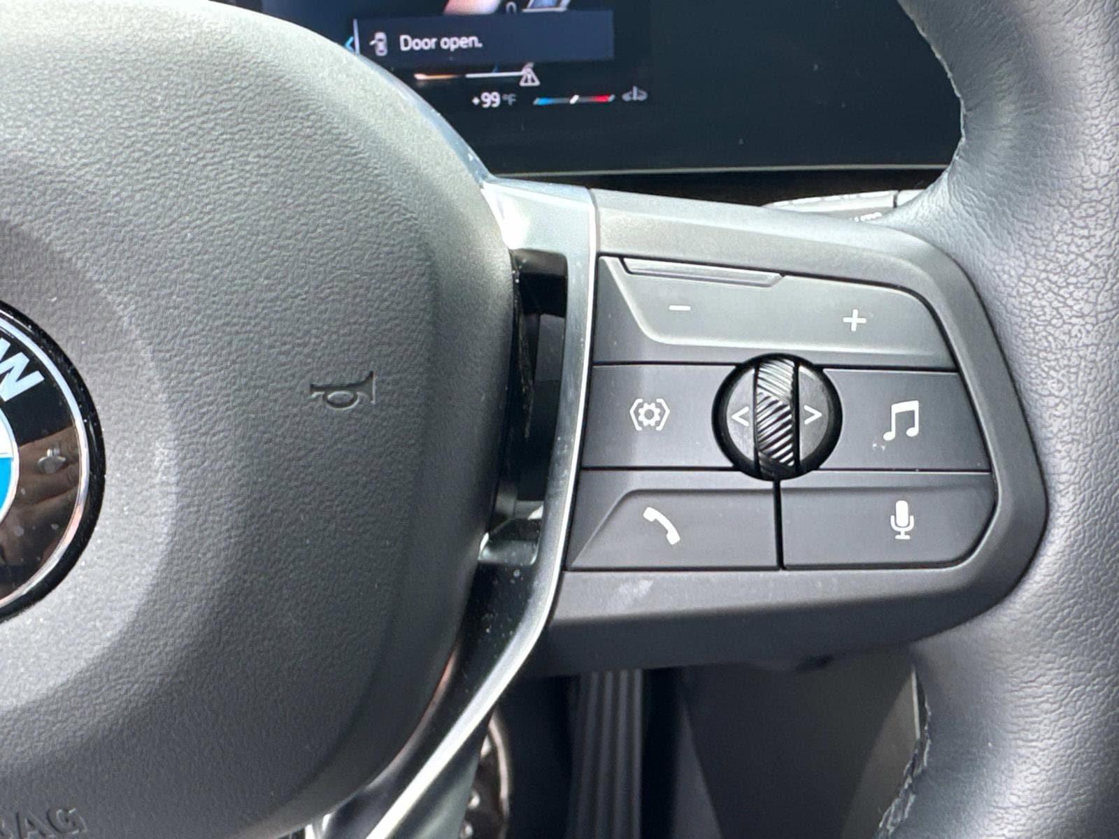2025 BMW X1 28i - Photo 26