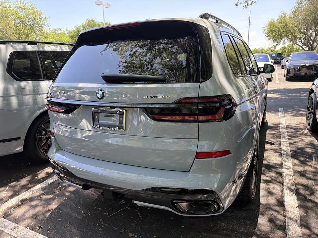 New 2027 BMW X7 xDrive40i SUV