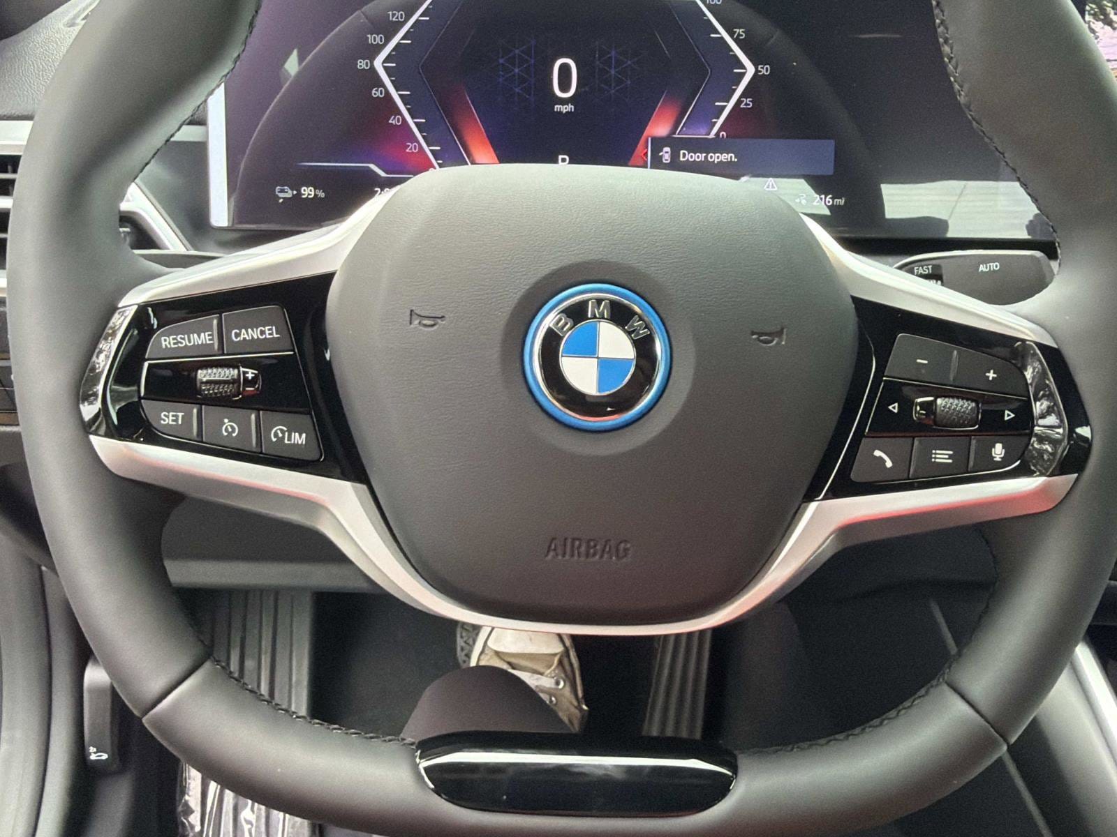 2026 BMW i4 40 - Photo 28