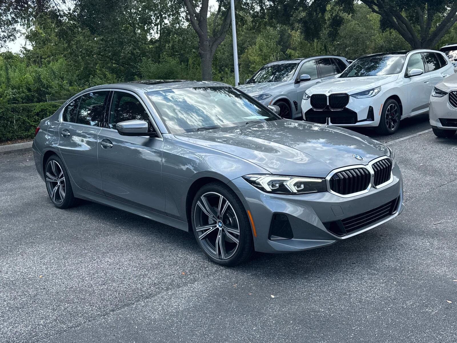 2024 Bmw 330i photo 2