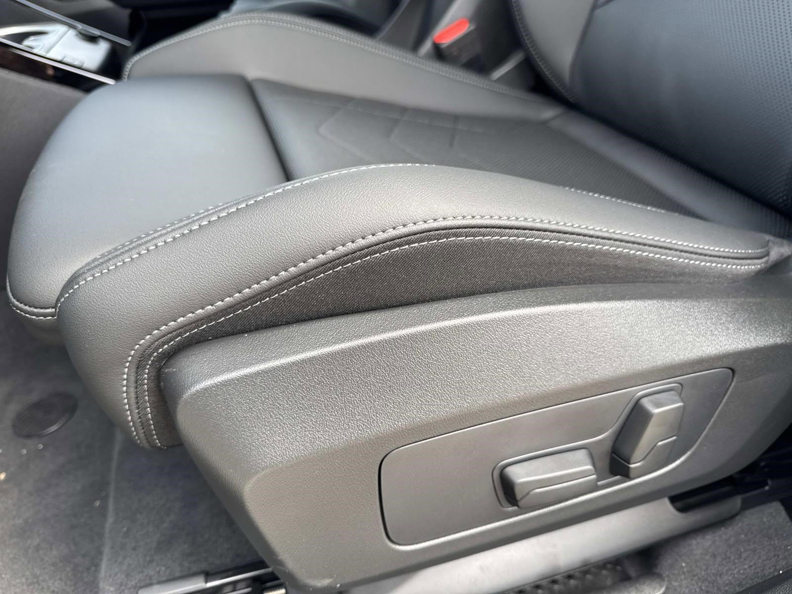 2026 BMW X2 28i - Photo 19