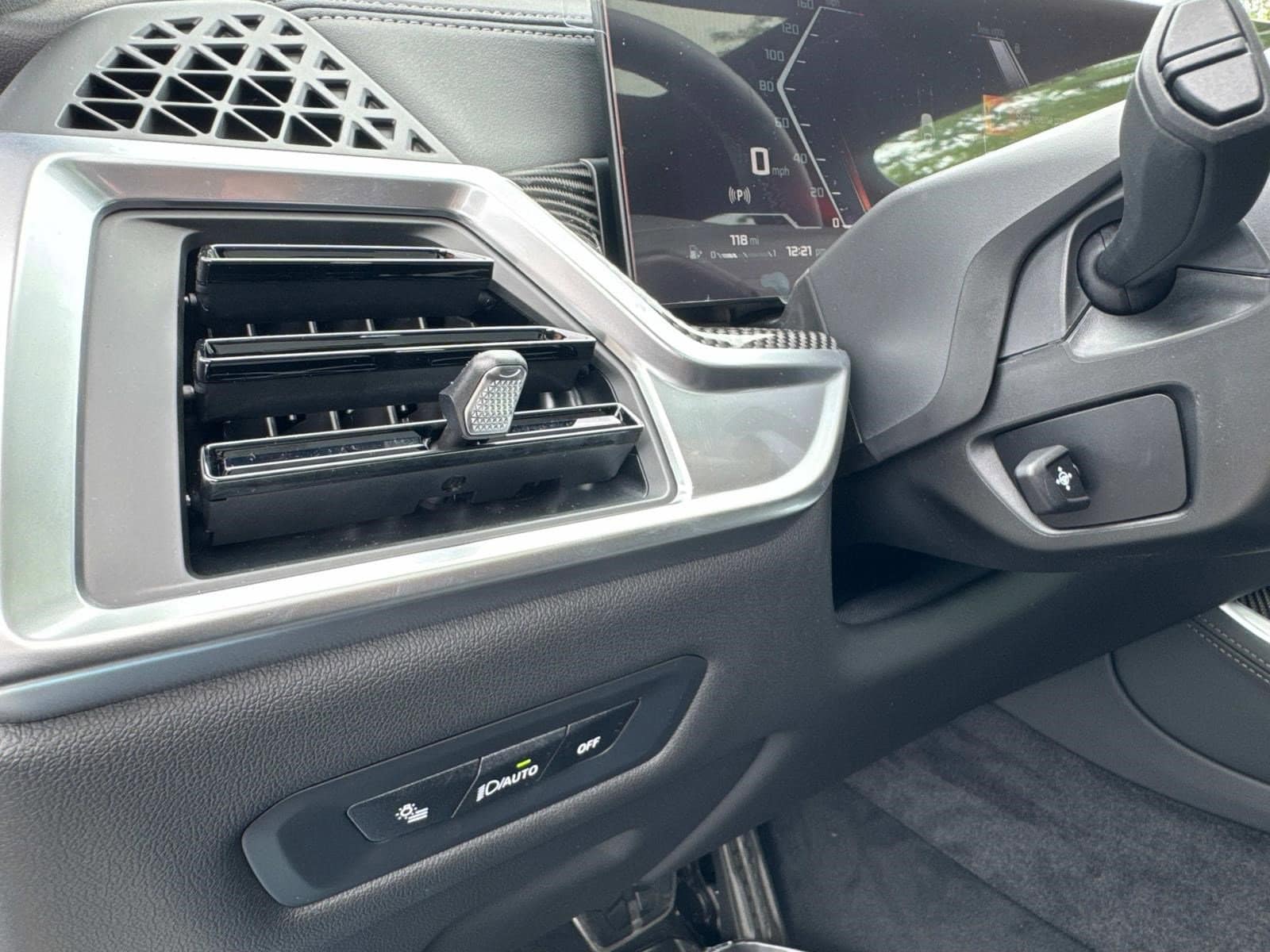 2026 BMW X5 M60i - Photo 34