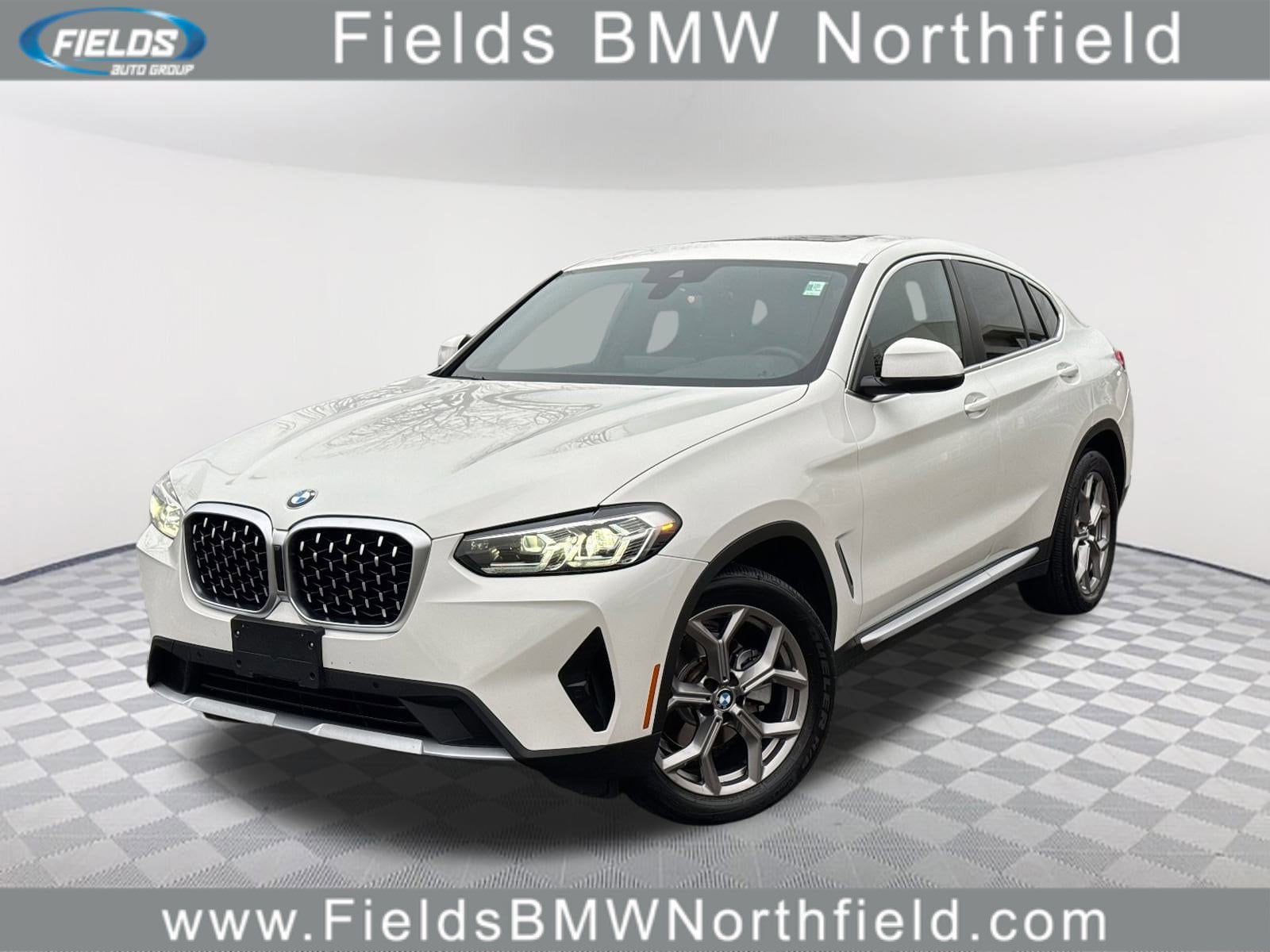 2022 BMW X4 30i's photo