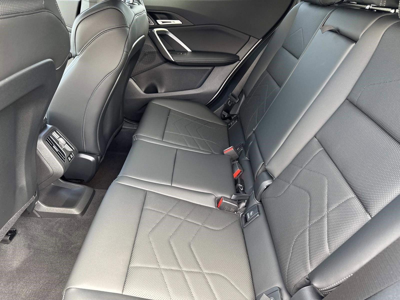 2026 BMW X2 28i - Photo 13