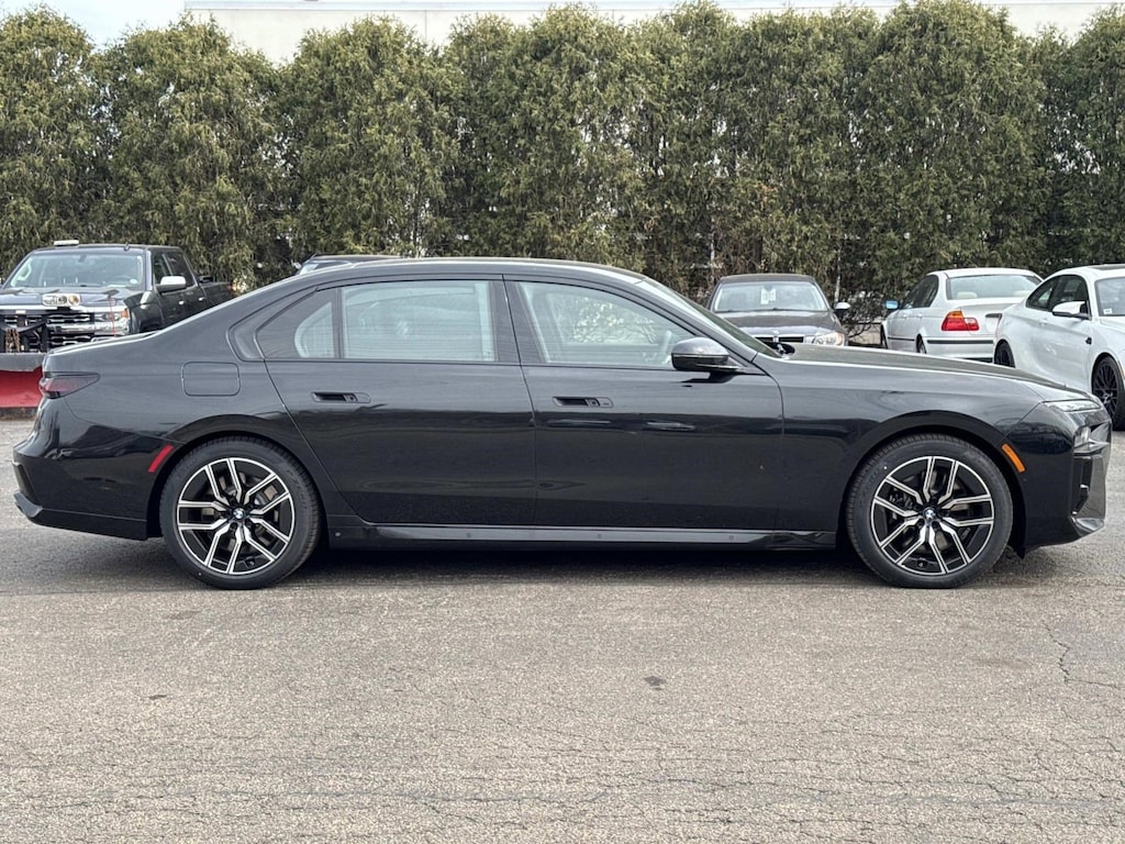 New 2026 BMW 760i xDrive Sedan