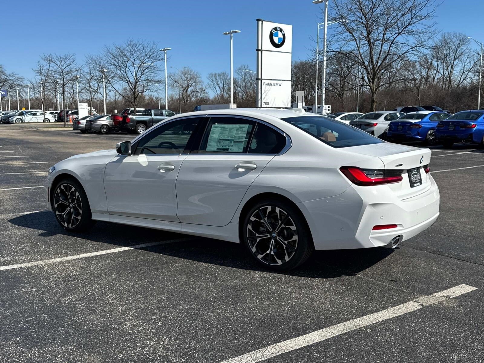 2025 BMW 3 Series 330i - Photo 7