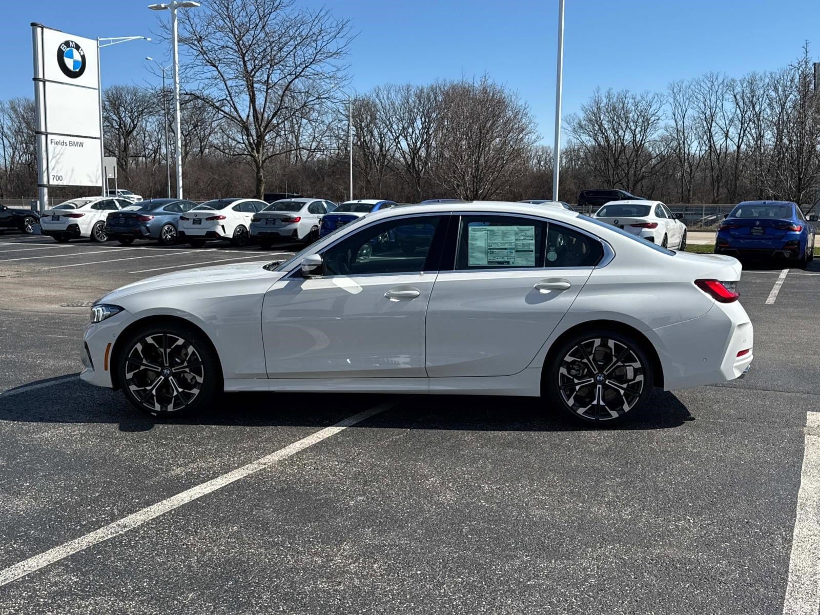 2025 BMW 3 Series 330i - Photo 8