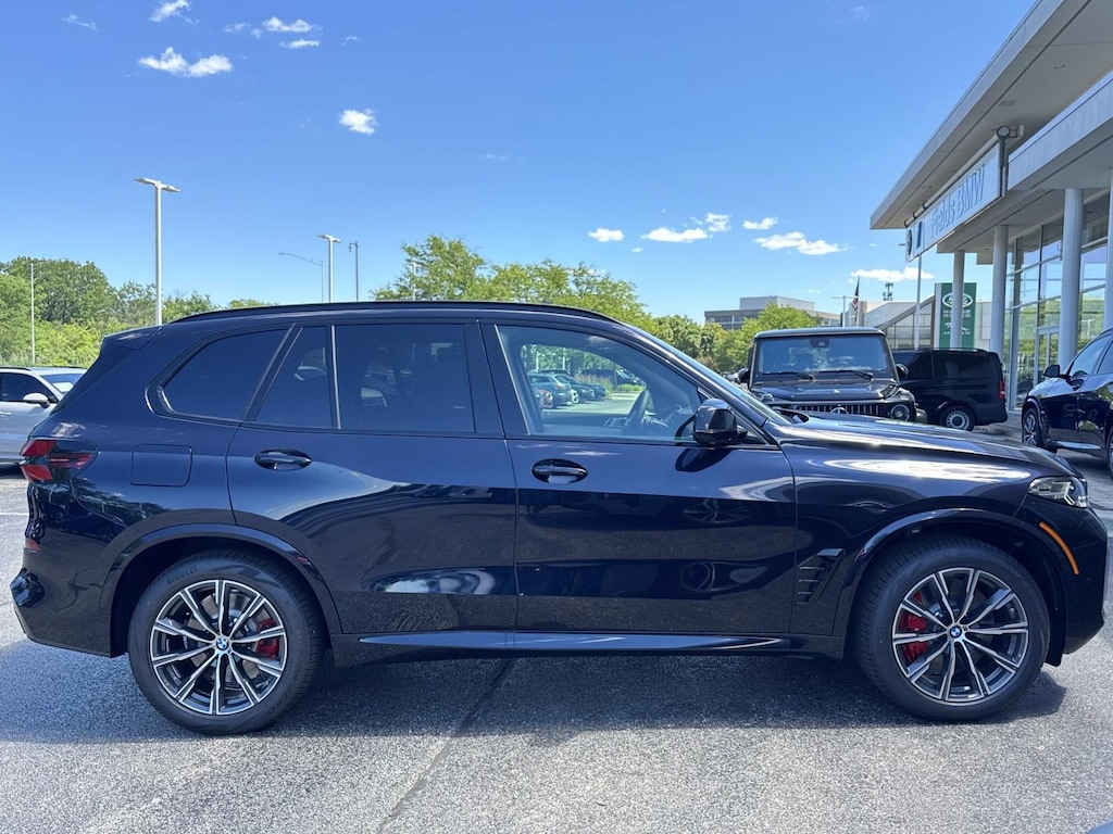 New 2026 BMW X5 M60i SUV