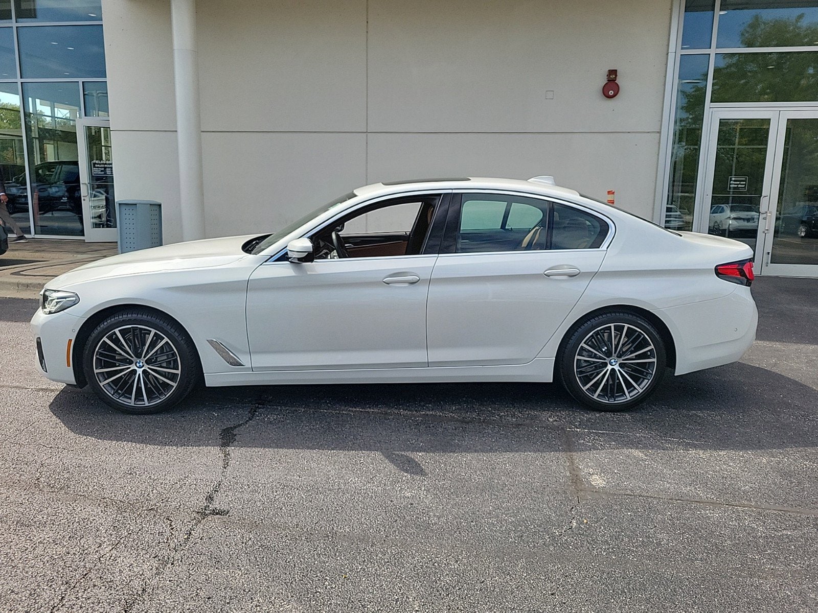 Certified 2021 BMW 5 Series 540i with VIN WBA73BJ00MCG12459 for sale in Northfield, IL