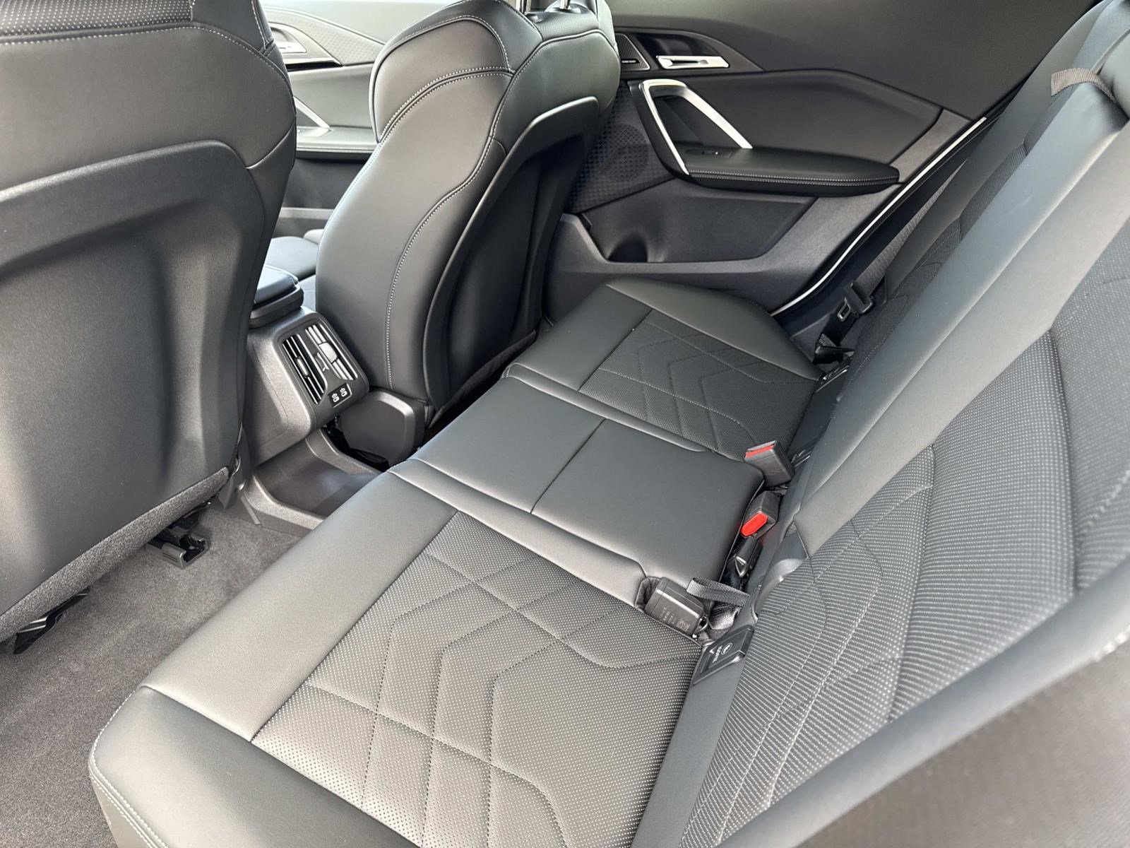 2026 BMW X2 28i - Photo 14
