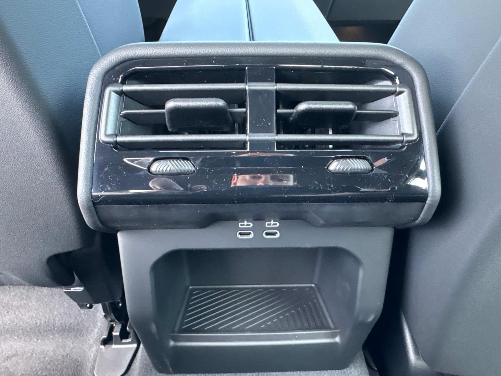 2026 BMW 5 Series 530i - Photo 16