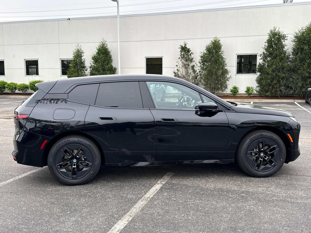 New 2026 BMW iX xDrive60 SUV