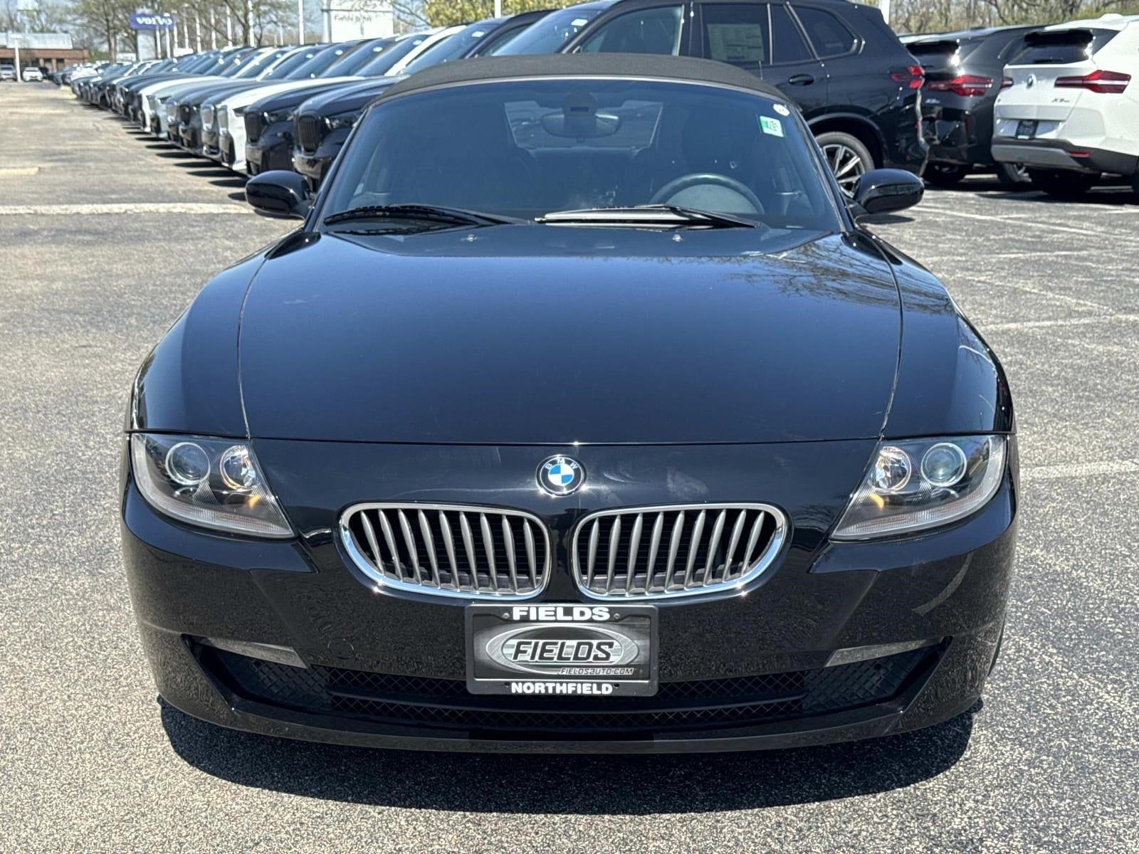 Used 2006 BMW Z4 3.0i with VIN 4USBU33556LW66522 for sale in Northfield, IL