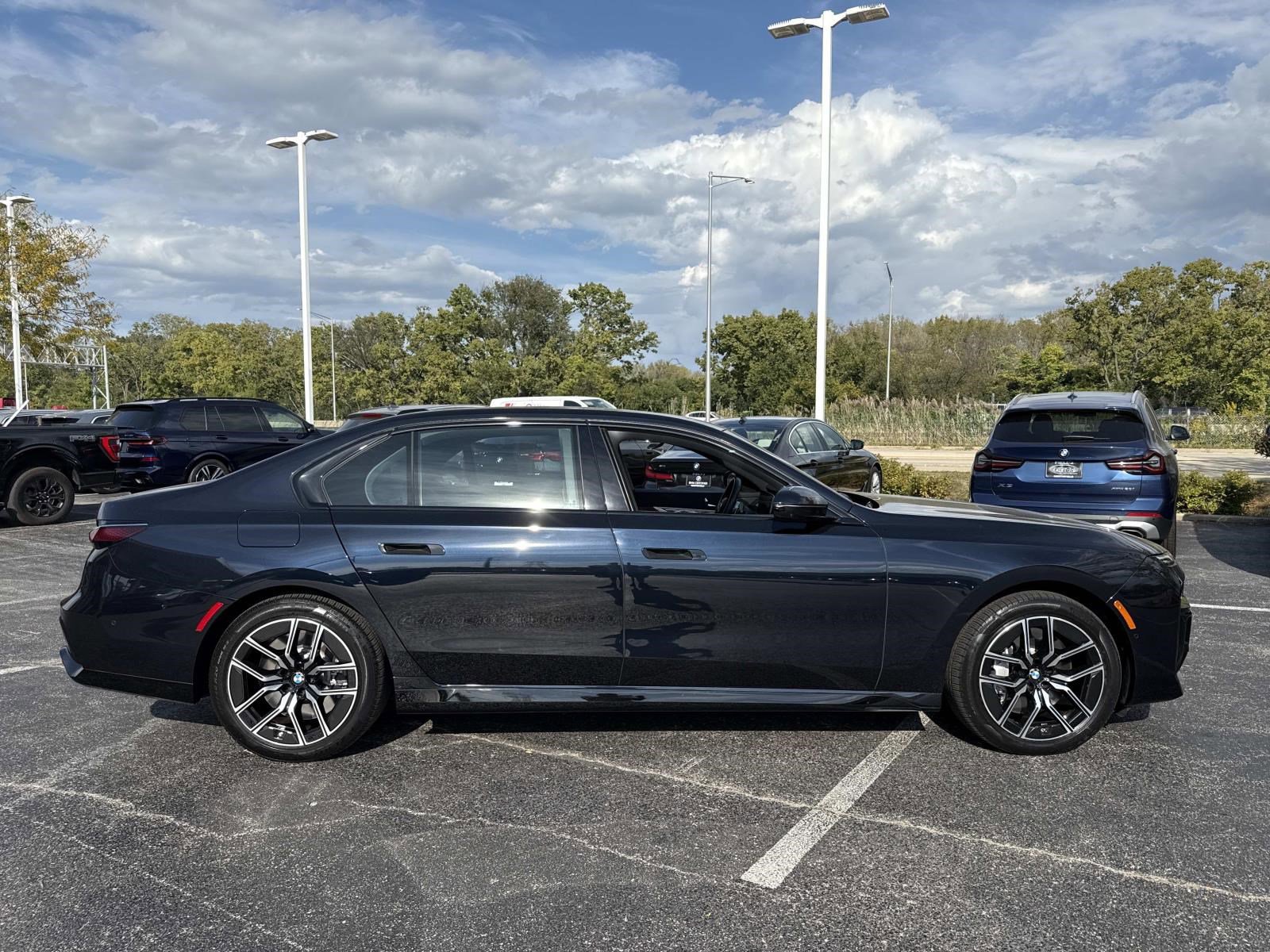 2023 Bmw 760i xDrive photo 4