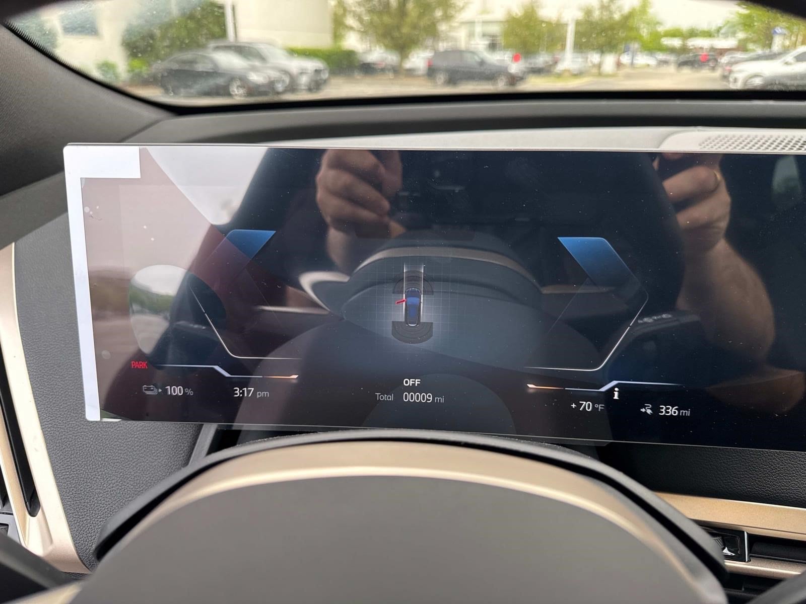 2026 BMW iX 60 - Photo 28