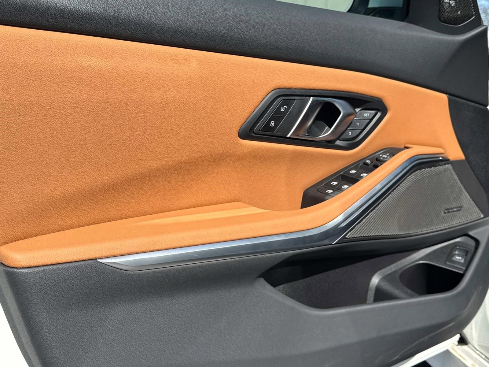 2025 BMW 3 Series 330i - Photo 15