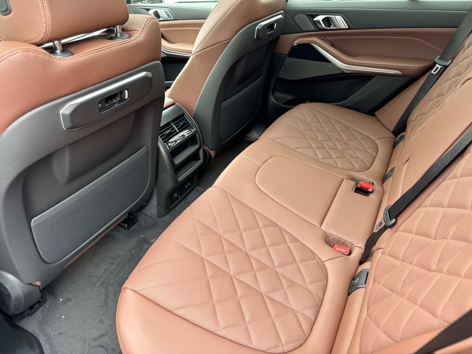 2026 BMW X5 50e - Photo 14