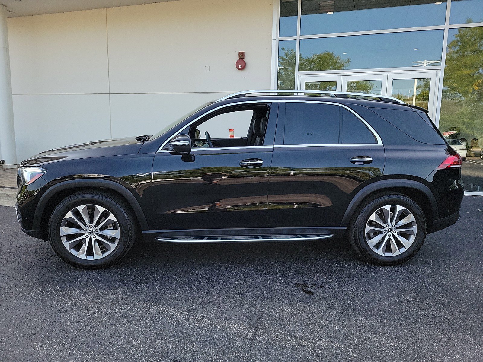 Used 2021 Mercedes-Benz GLE GLE350 with VIN 4JGFB4KB1MA389611 for sale in Northfield, IL