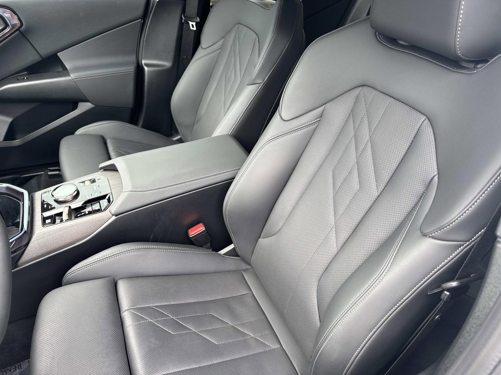 2025 BMW X3 30 - Photo 21