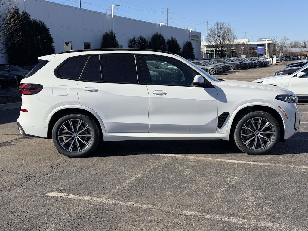 New 2026 BMW X5 xDrive40i SUV