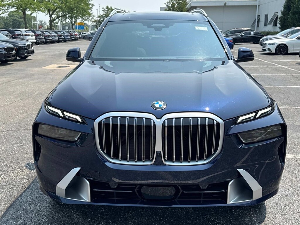 New 2026 BMW X7 xDrive40i SUV