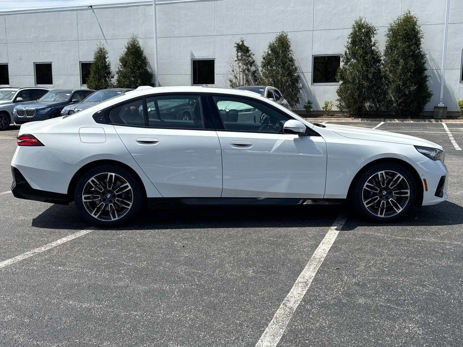 2026 Bmw 530i xDrive Sedan photo 4