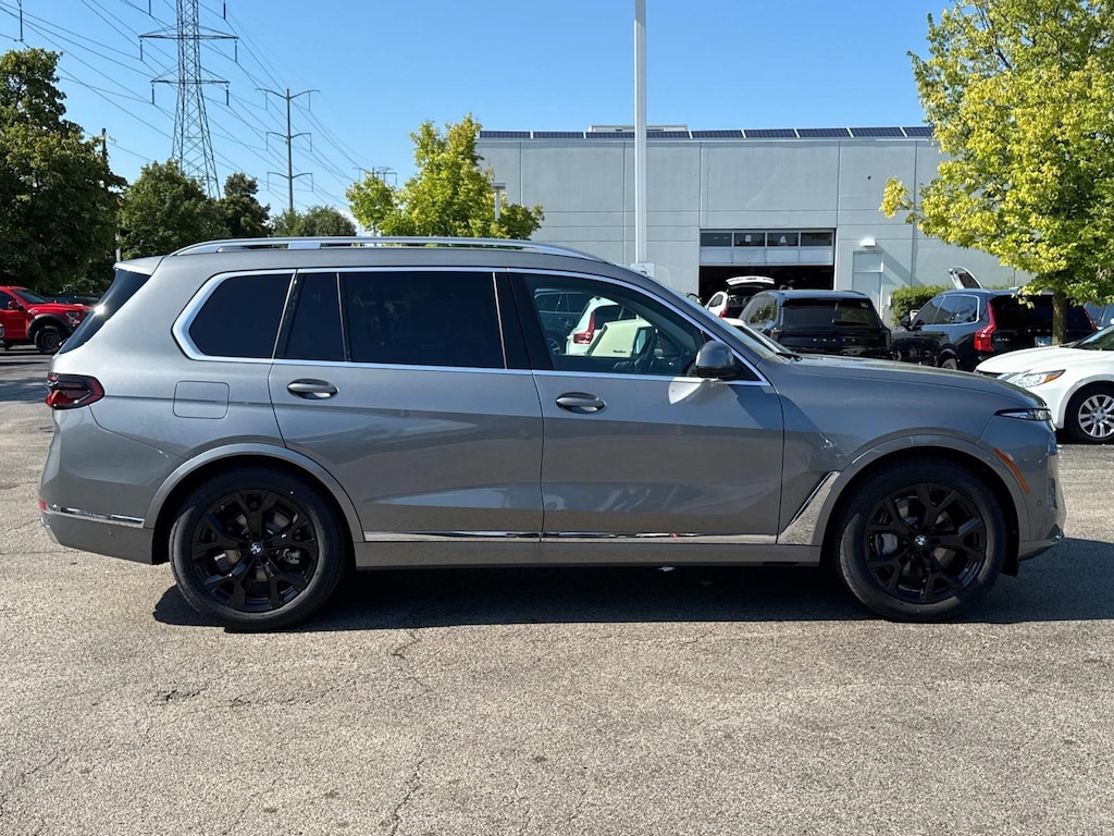New 2026 BMW X7 xDrive40i SUV