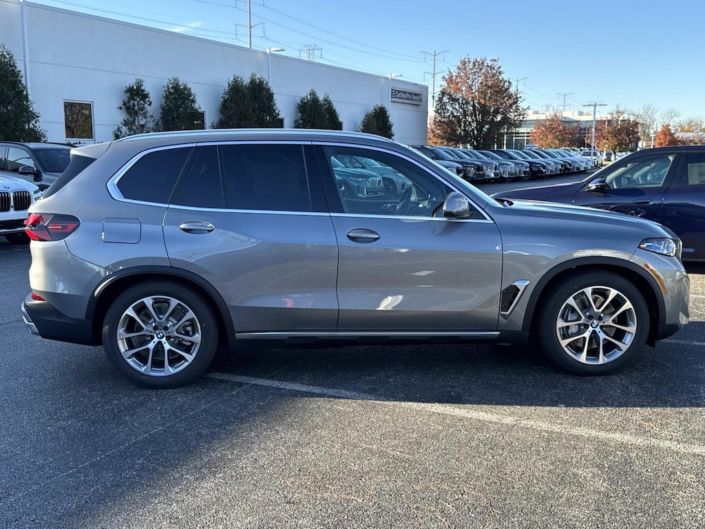 New 2026 BMW X5 PHEV xDrive50e SUV