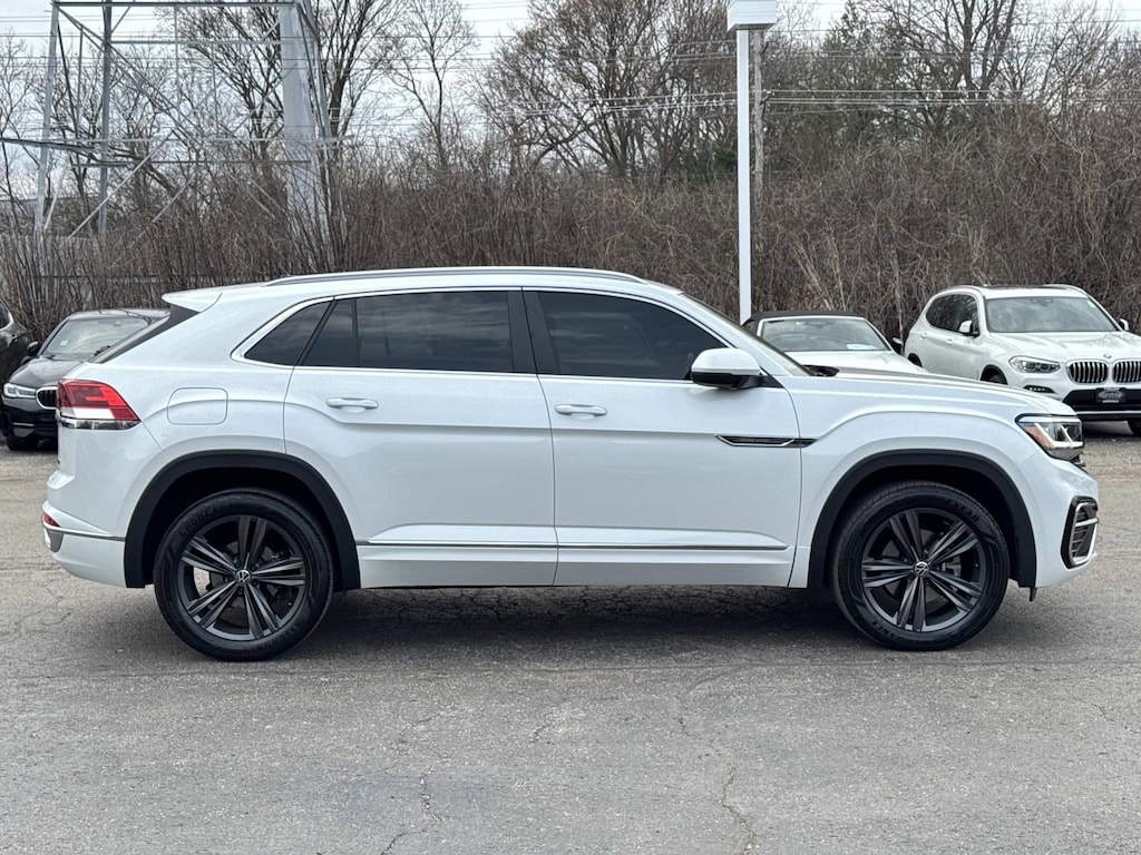 Used 2022 Volkswagen Atlas Cross Sport 3.6L V6 SEL R-Line SUV