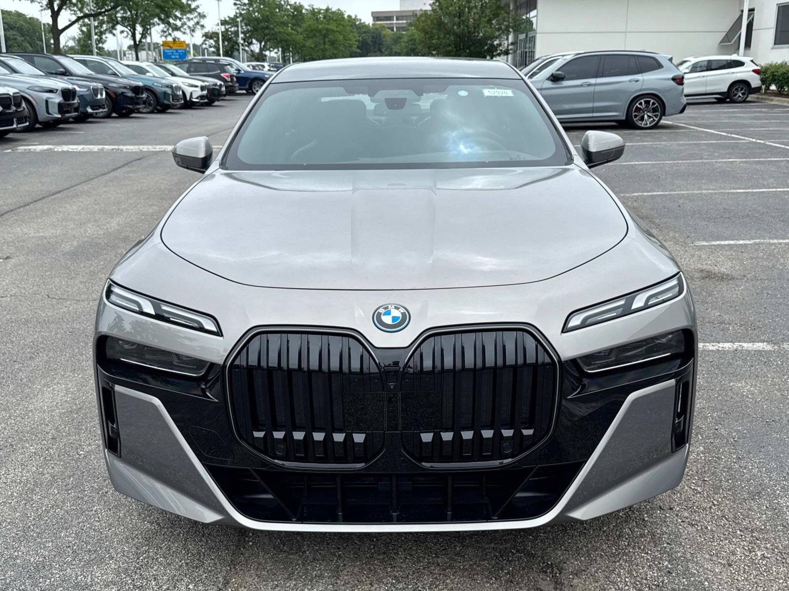 2025 Bmw i7 xDrive60 photo 2