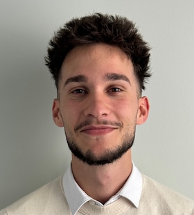 Staff member Emaad Habibovic from ID_5bb2ab3ad847