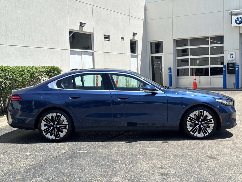 Certified 2026 BMW 5 Series 540i xDrive Sedan