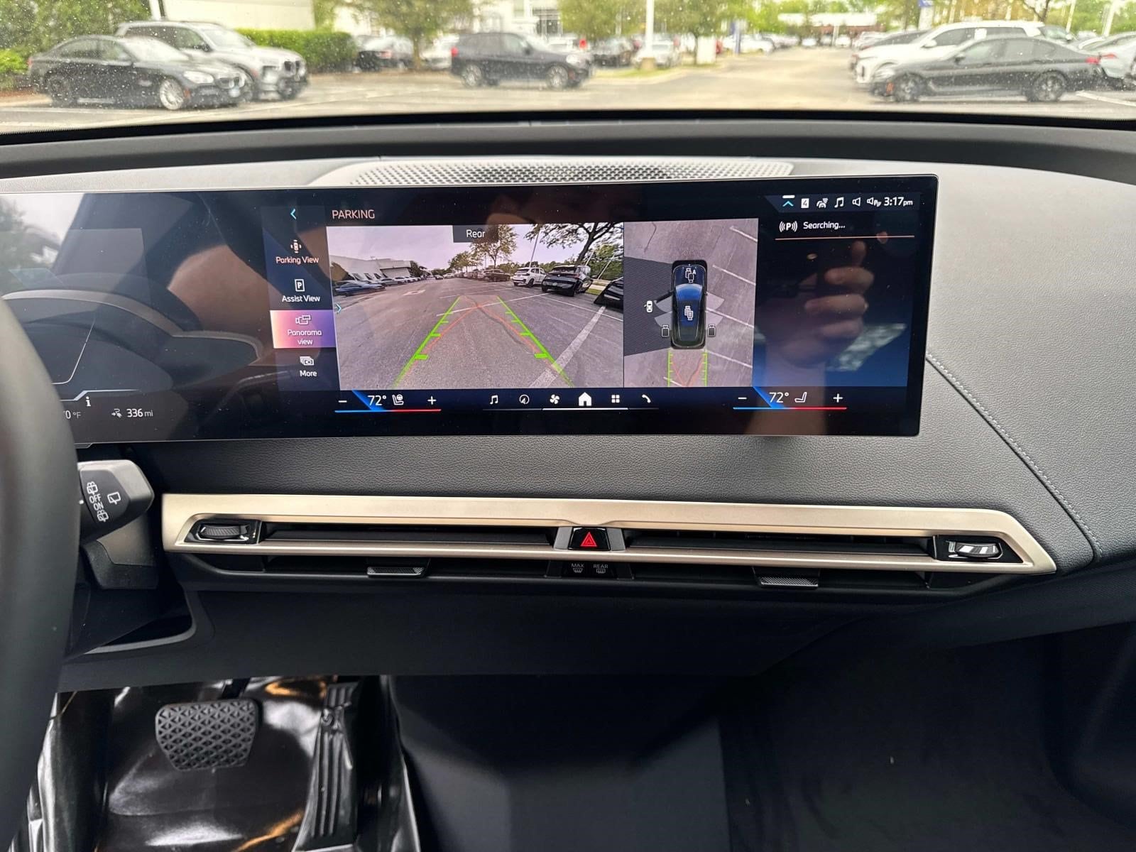 2026 BMW iX 60 - Photo 23
