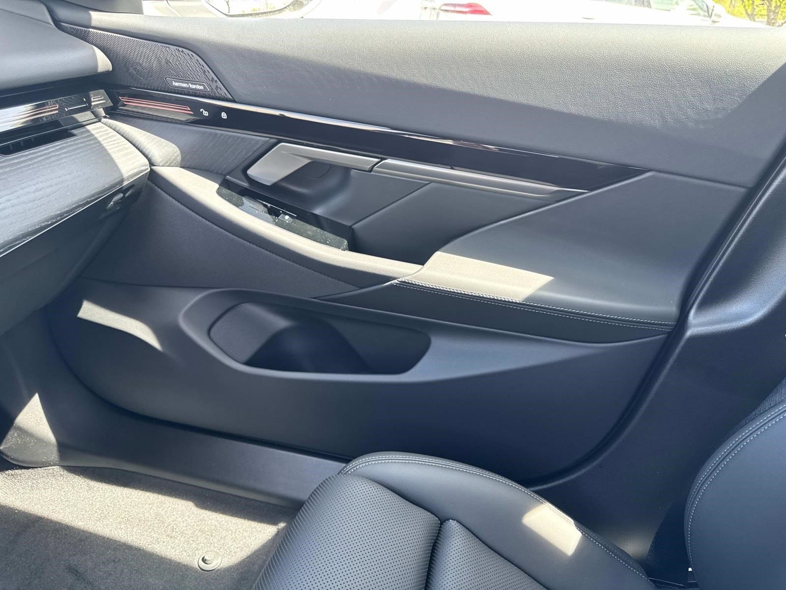 2026 BMW 5 Series 530i - Photo 23
